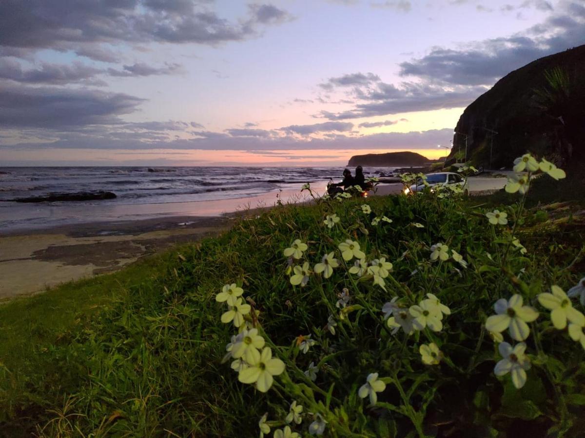 فيلا Casa De 2 Quartos Com 2 Ares-Condicionados Em Torres-Rs - Na Mais Bela Praia Gaucha - Cozinha - Banheiro - Tv Smart 32 E Wi-Fi - Estacionamento - Anfitria Superhost No Bnb المظهر الخارجي الصورة
