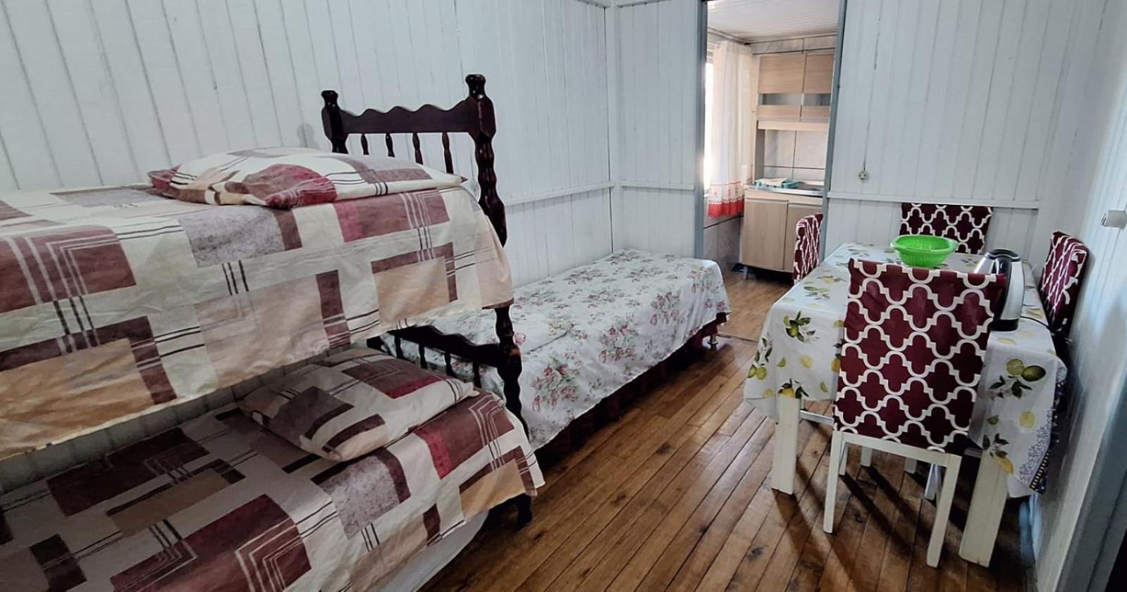 فيلا Casa De 2 Quartos Com 2 Ares-Condicionados Em Torres-Rs - Na Mais Bela Praia Gaucha - Cozinha - Banheiro - Tv Smart 32 E Wi-Fi - Estacionamento - Anfitria Superhost No Bnb المظهر الخارجي الصورة